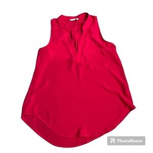 Lush bright pink tank blouse V neck front pocket high low hem, XS.